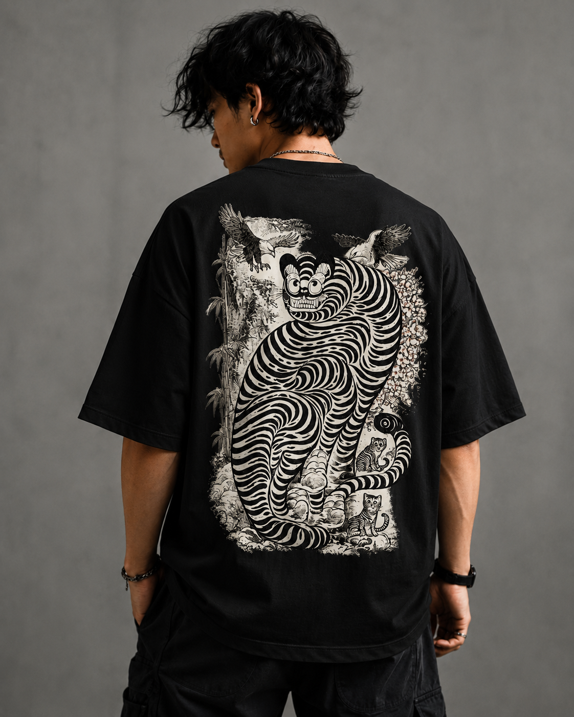 STRIPED FURY Oversized Tee