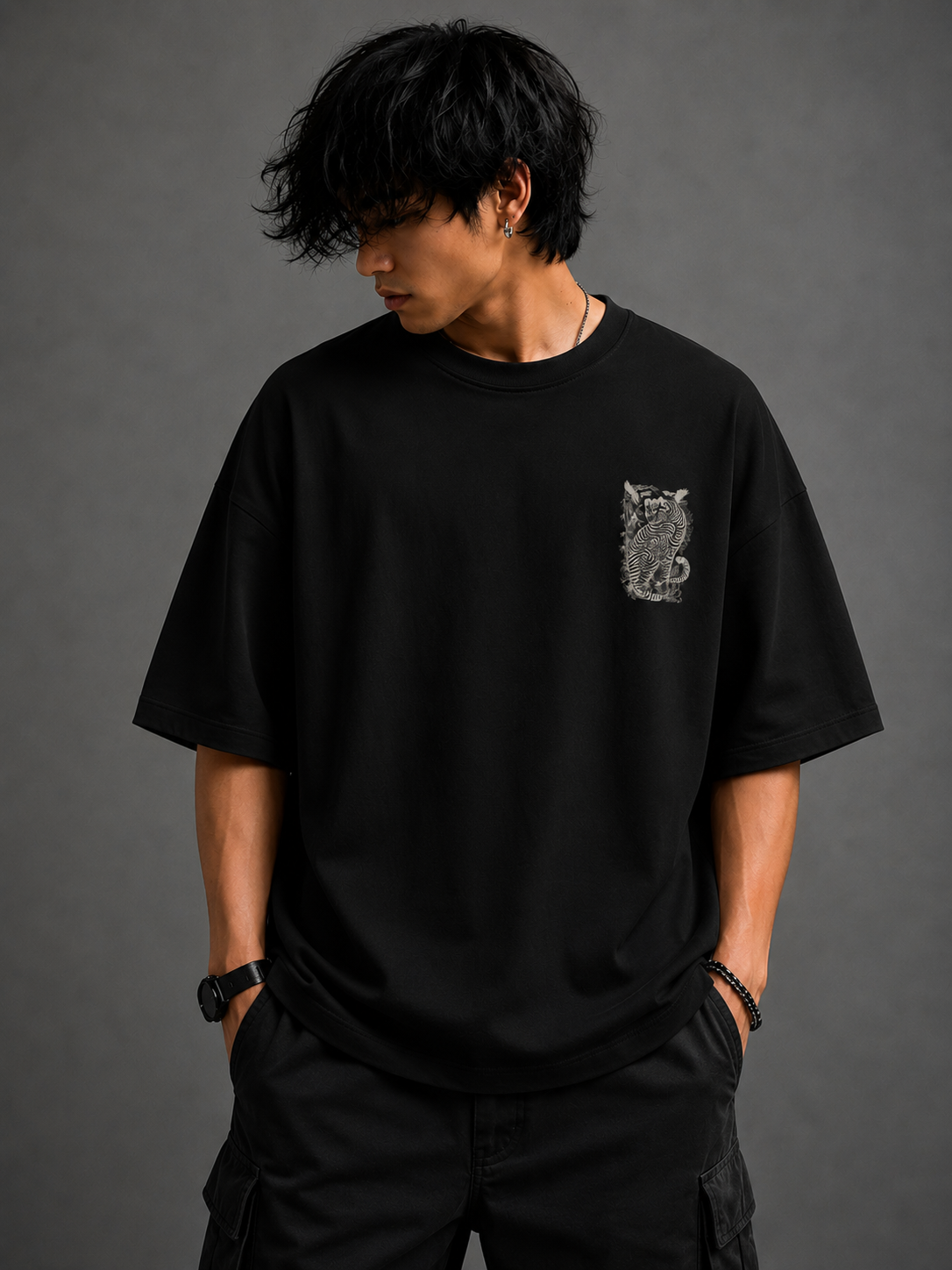 STRIPED FURY Oversized Tee
